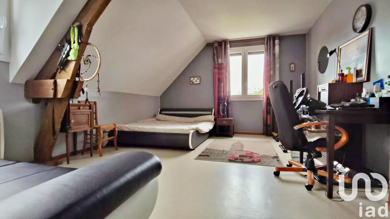 Maison - 220 m² - 8 pièces