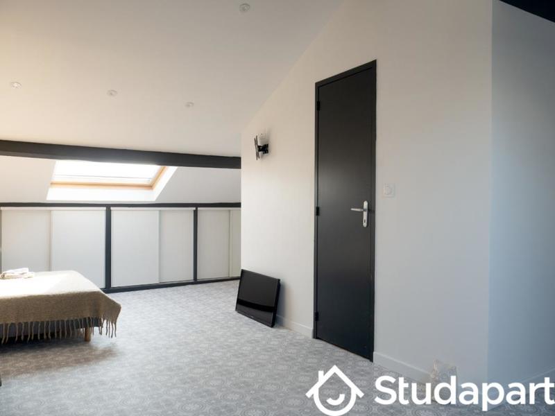 Chambre - 13 m² - 1 pièce