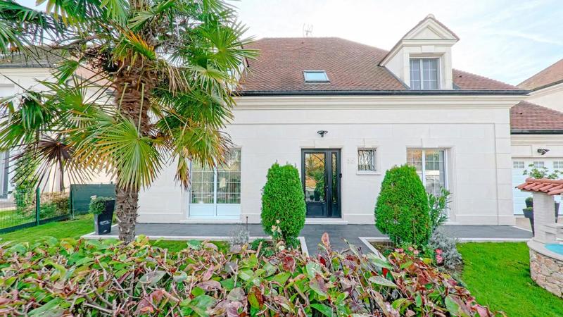 Villa - 340 m² - 7 pièces