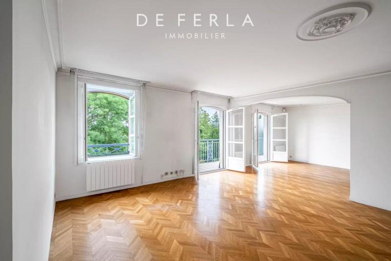 Appartement - 213 m² - 6 pièces