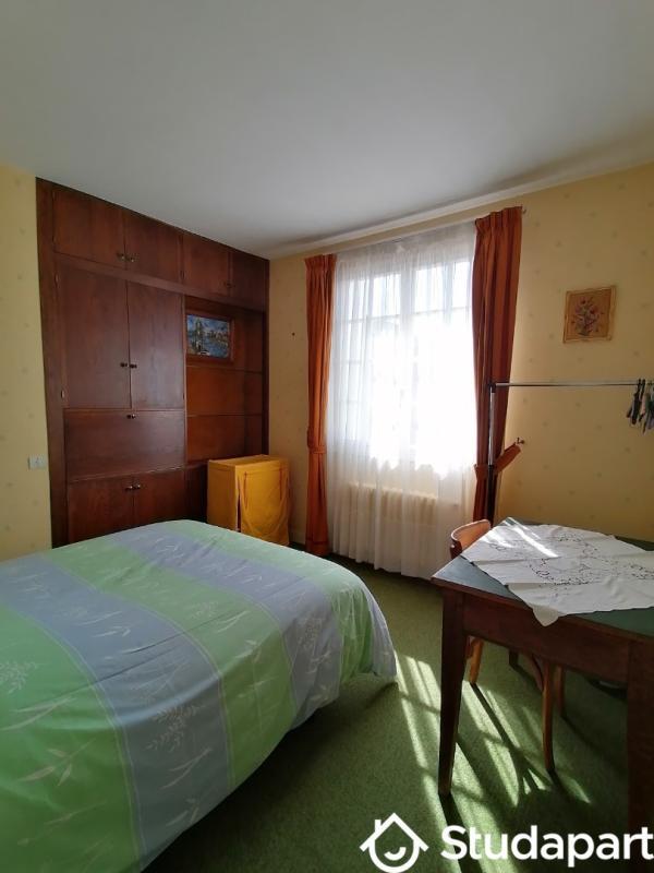 Chambre - 11 m² - 1 pièce