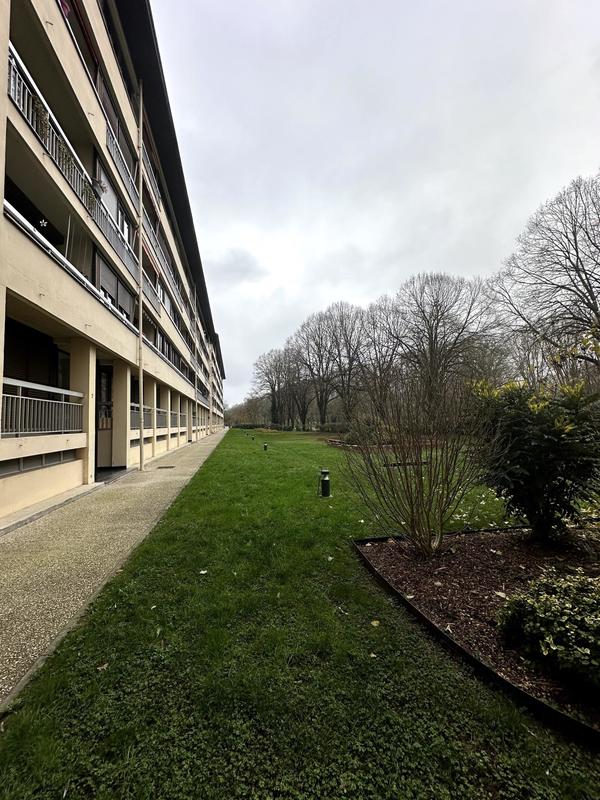 Appartement - 81 m² - 4 pièces