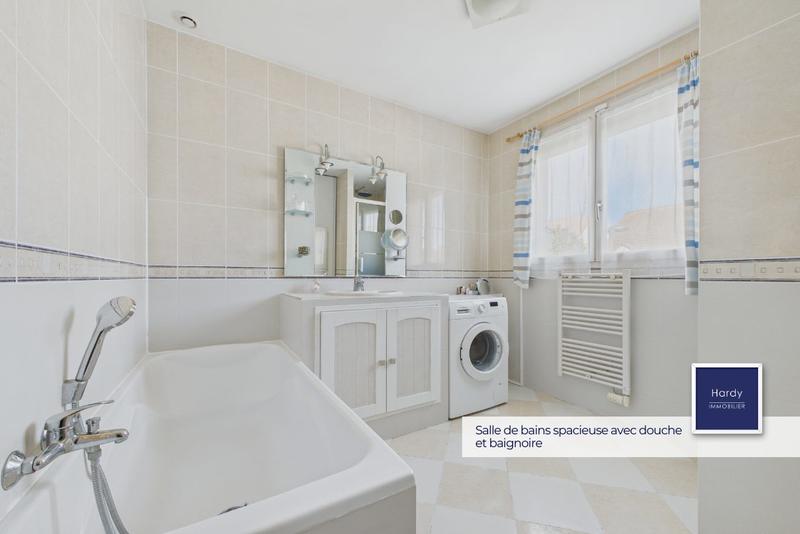 Maison - 128 m² - 7 pièces