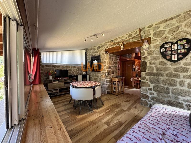 Maison en pierre - 44 m² - 2 pièces