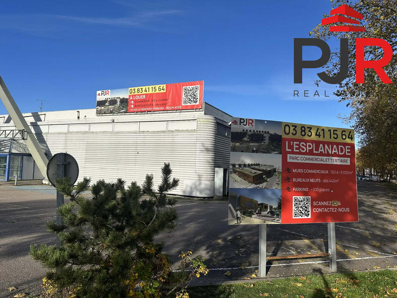 Local commercial - 571 m²