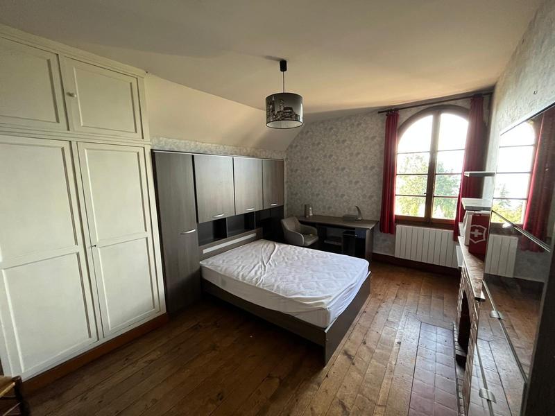 Maison - 322 m² - 14 pièces