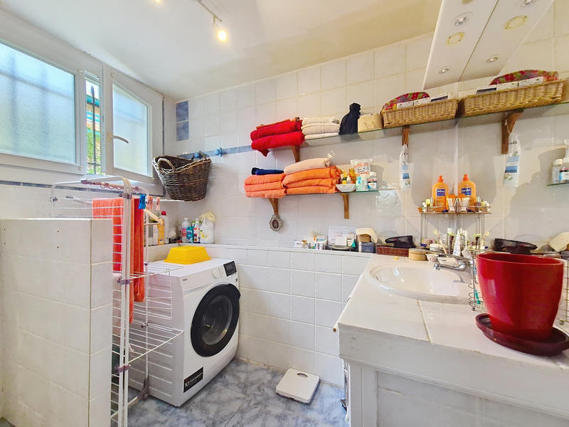 Maison - 99 m² - 5 pièces