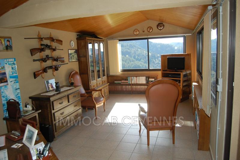 Mas - 269 m² - 10 pièces