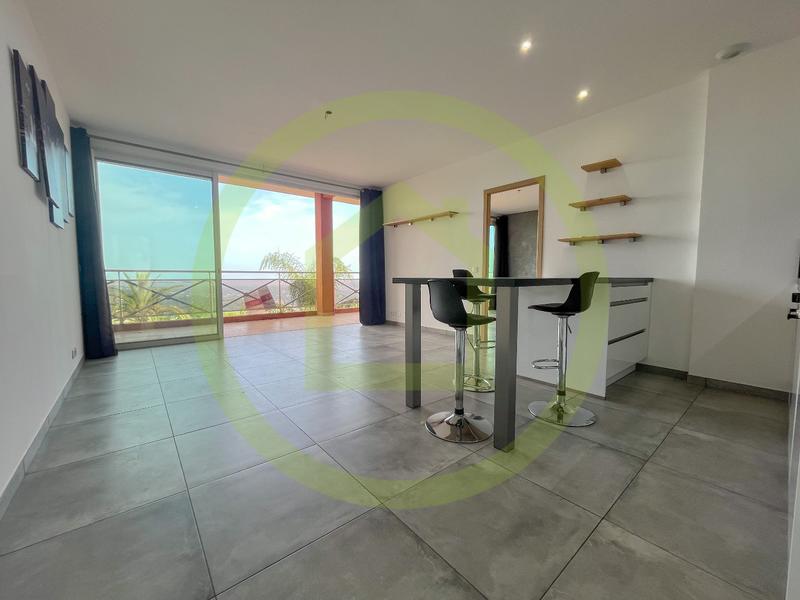 Appartement - 82 m² - 3 pièces