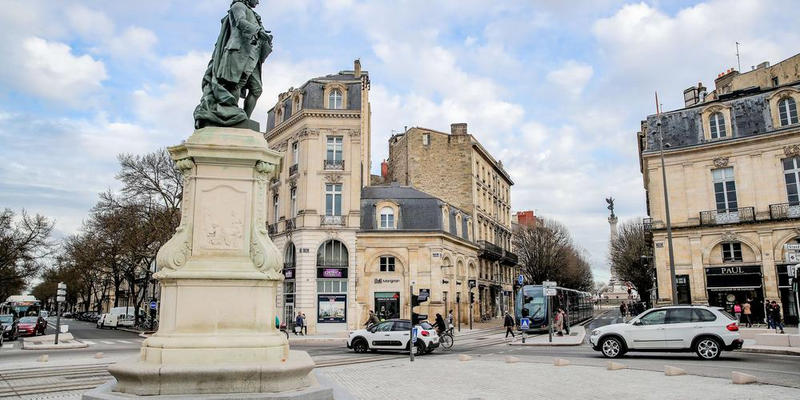 Fonds de commerce - Local commercial - 106 m²