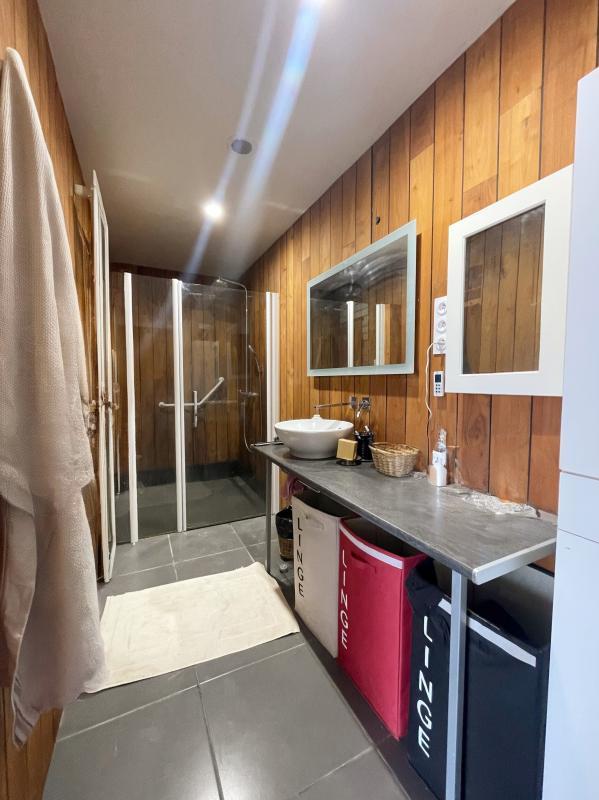 Maison - 207 m² - 4 pièces