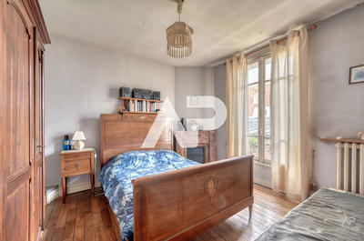 Immeuble - 184 m² - 10 pièces