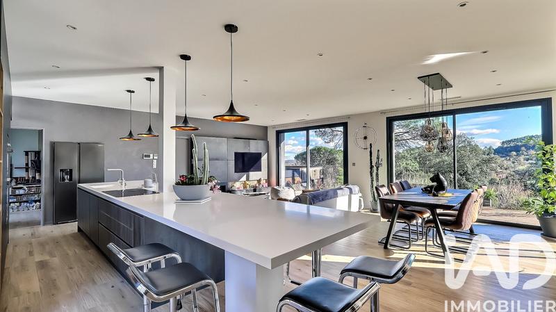 Maison - 147 m² - 4 pièces