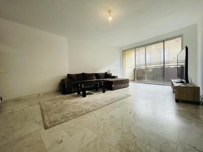 Appartement - 79 m² - 4 pièces