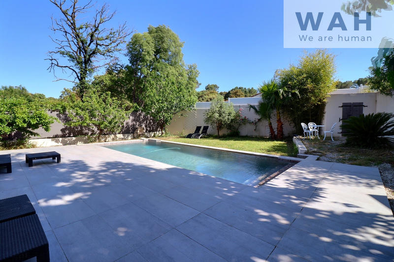 Maison - 140 m² - 5 pièces