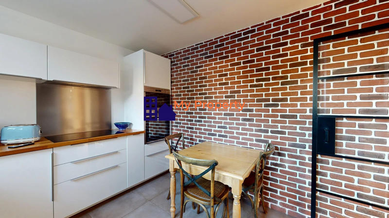 Maison - 96 m² - 5 pièces