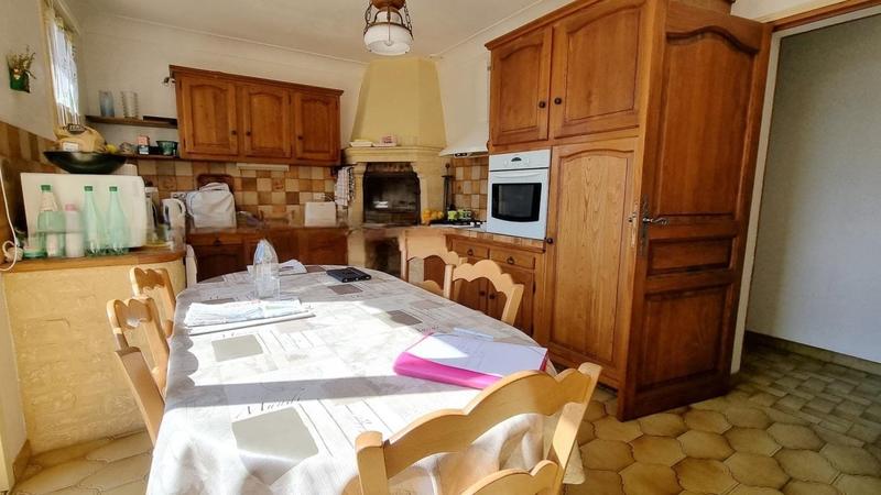 Maison - 250 m² - 8 pièces