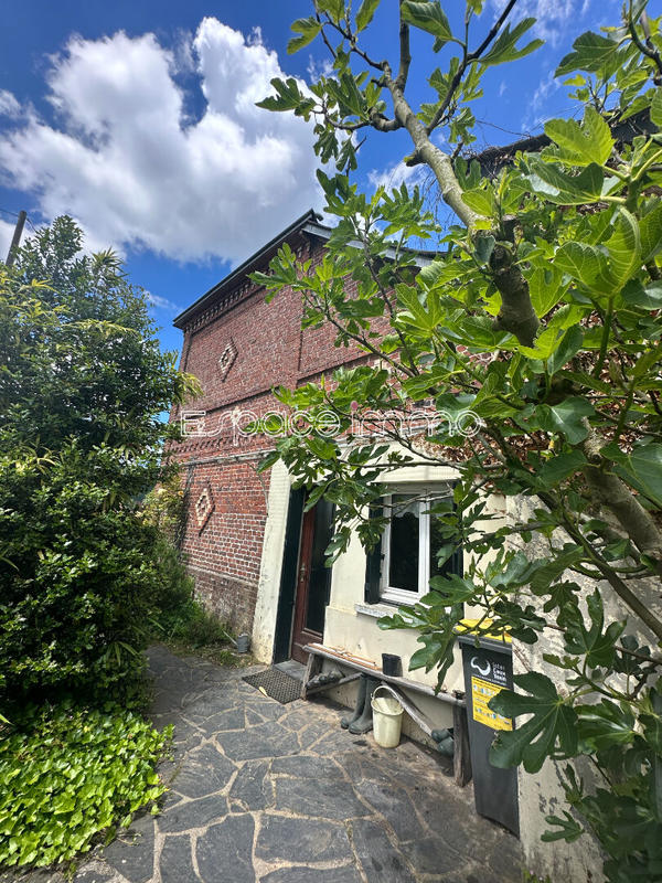 Maison - 104 m² - 6 pièces