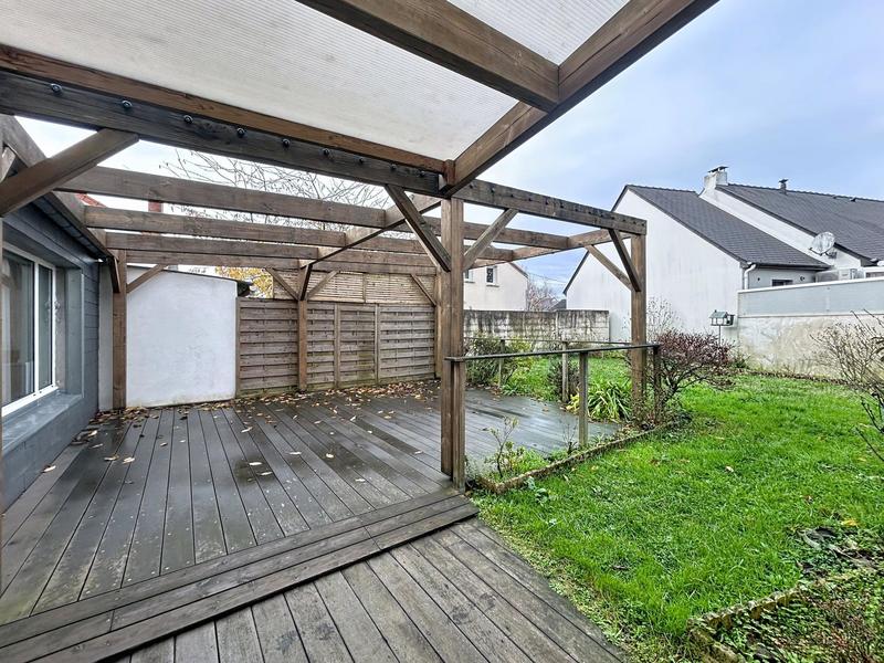 Maison - 266 m² - 11 pièces