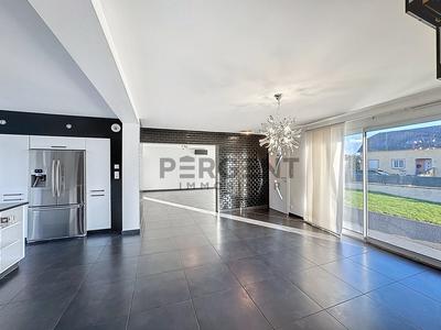 Maison - 154 m² - 5 pièces