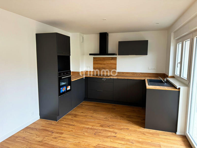 Appartement - 95 m² - 4 pièces