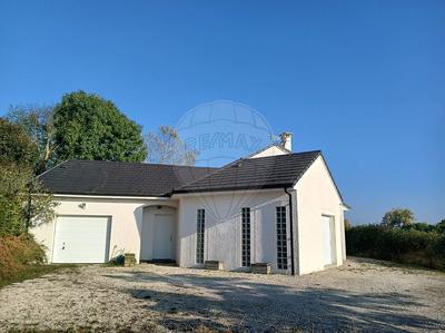 Maison - 111 m² - 6 pièces