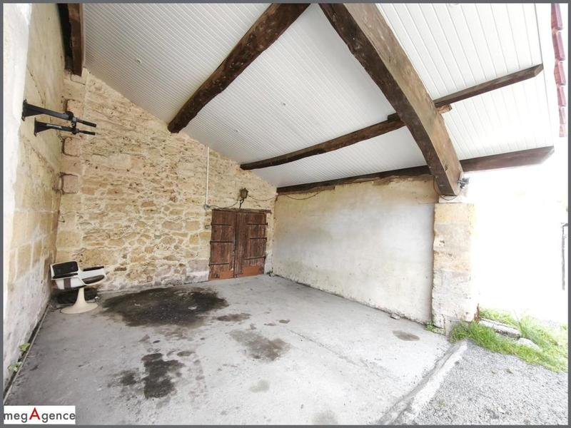 Maison en pierre - 243 m² - 8 pièces