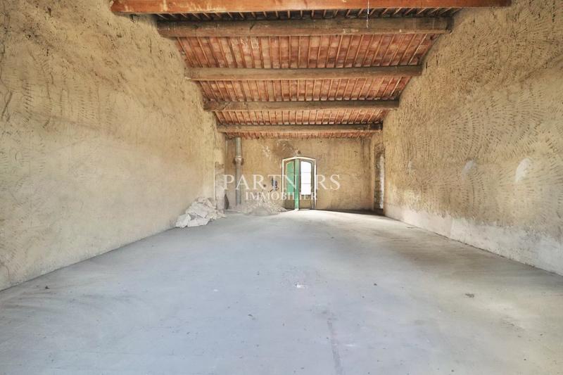 Appartement - 205 m² - 9 pièces