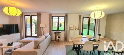 Maison - 98 m² - 4 pièces