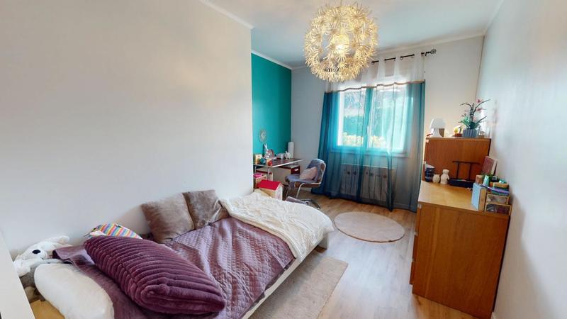 Maison - 202 m² - 7 pièces