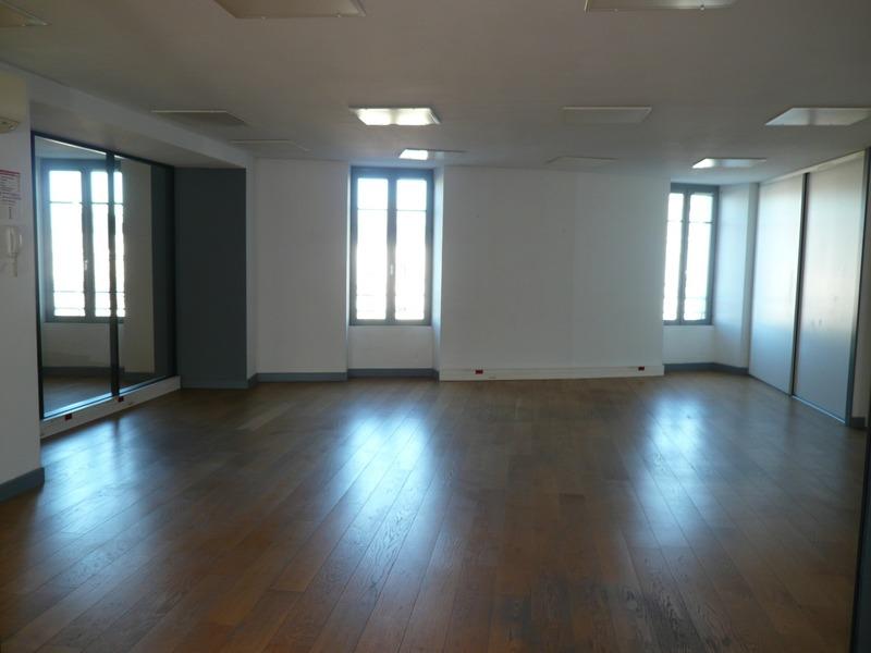 Bureau - 125 m² - 3 pièces