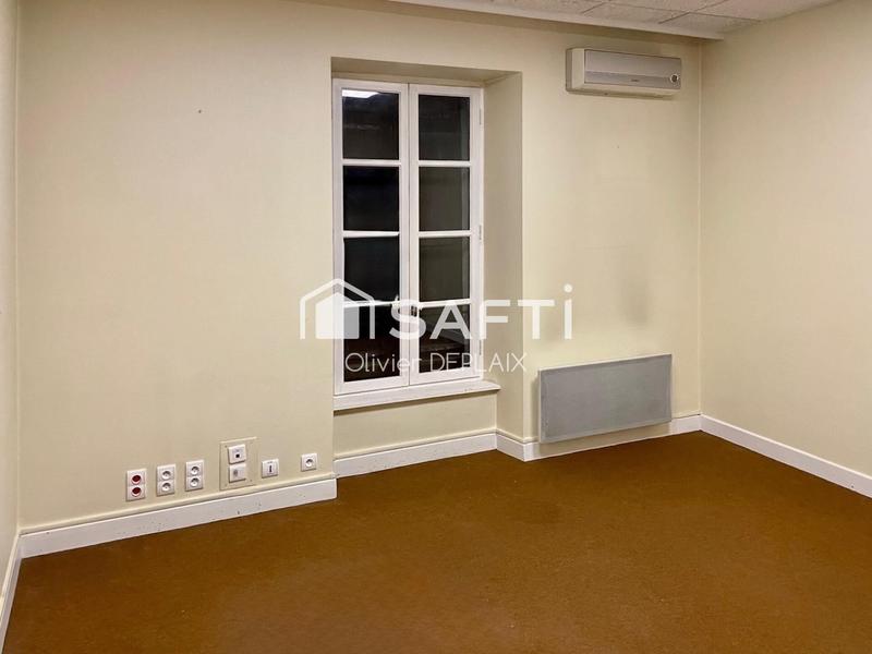 Bureau - 225 m² - 9 pièces