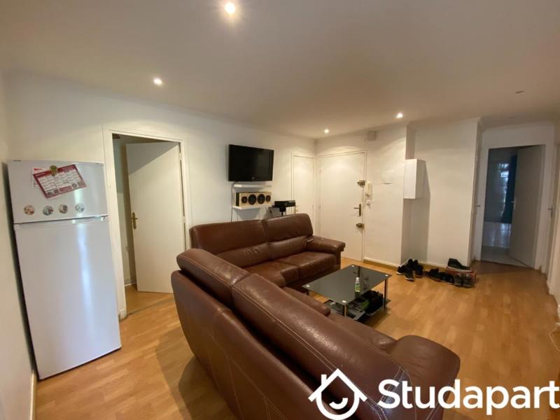 Chambre - 12 m² - 1 pièce