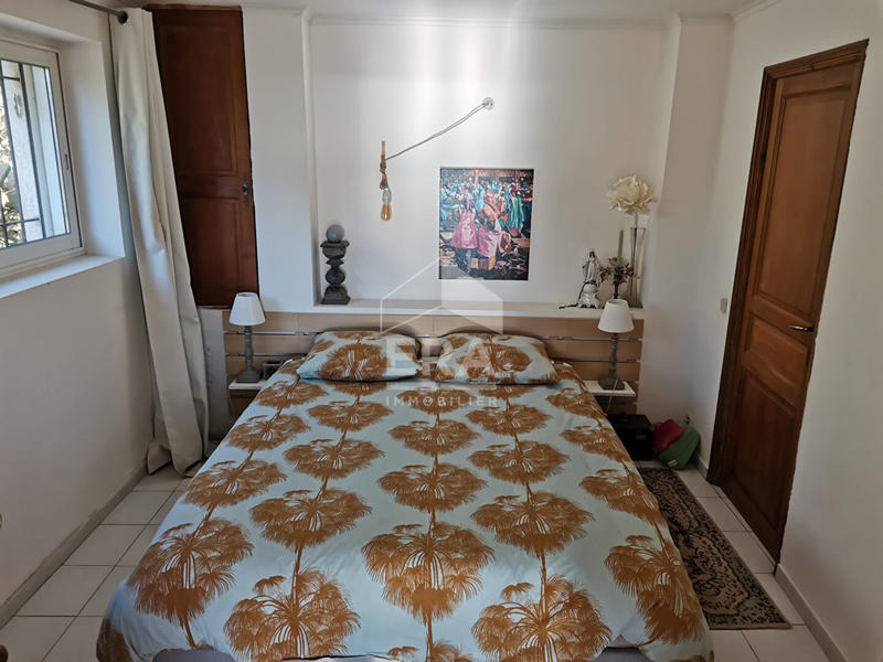 Villa - 205 m² - 9 pièces