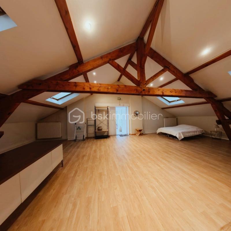 Immeuble - 1 665 m² - 33 pièces