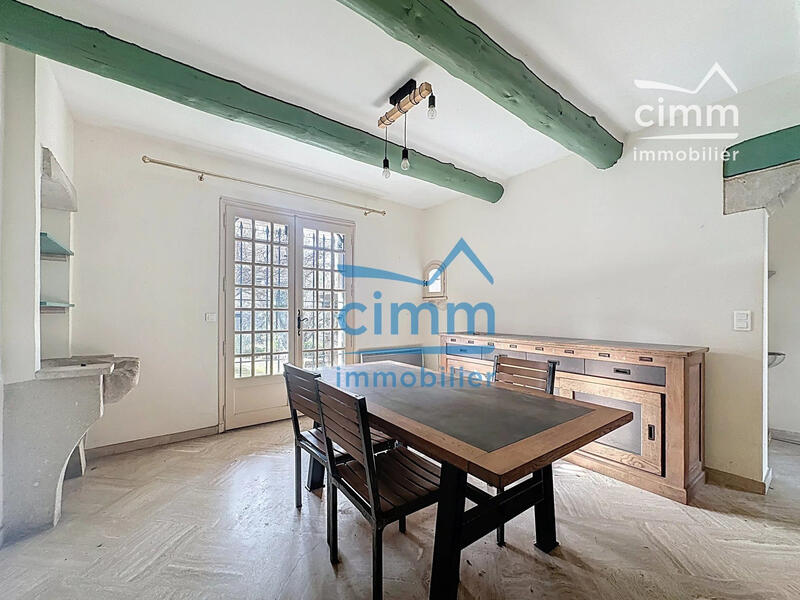 Maison - 180 m² - 5 pièces