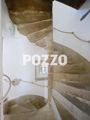 Maison - 104 m² - 8 pièces