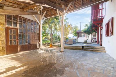 Maison - 235 m² - 5 pièces