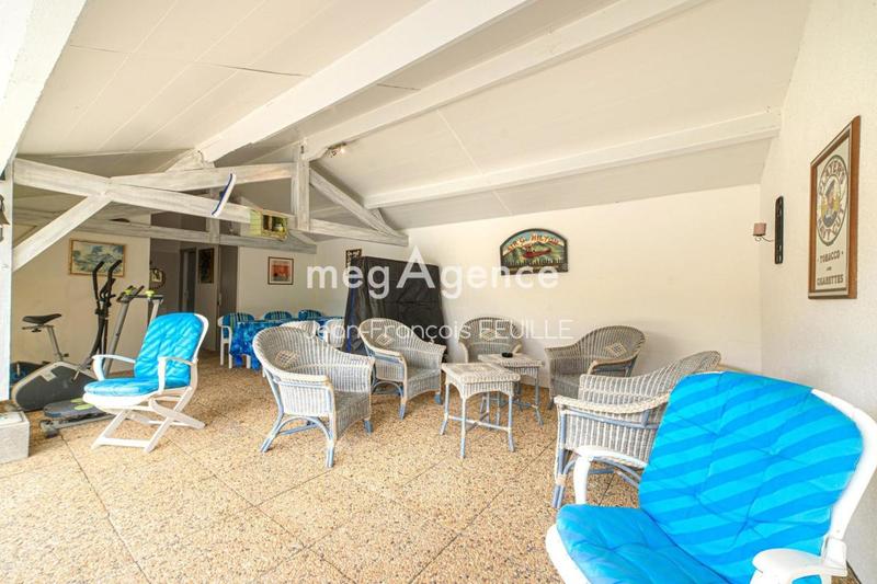 Maison - 400 m² - 10 pièces