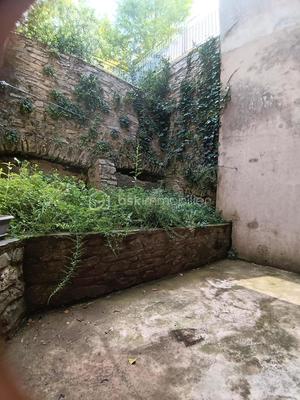 Immeuble - 140 m² - 6 pièces