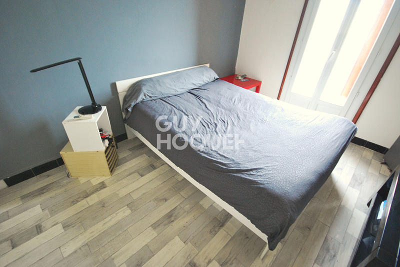 Appartement - 85 m² - 5 pièces