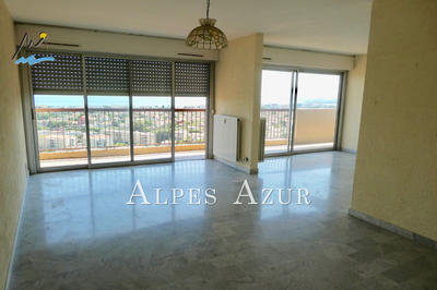 Appartement - 83 m² - 4 pièces