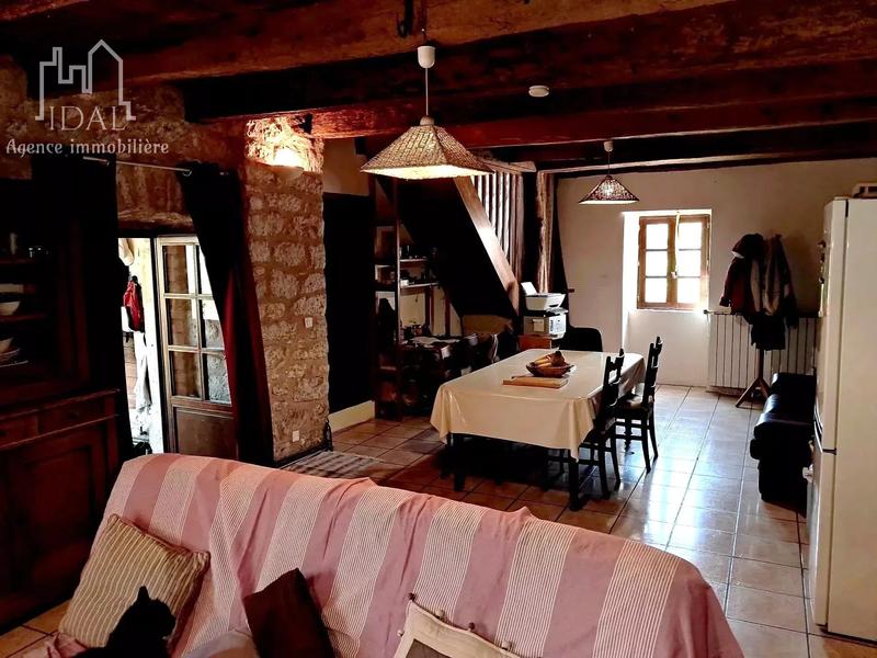 Maison - 149 m² - 9 pièces