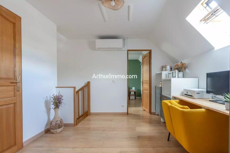 Maison - 99 m² - 6 pièces