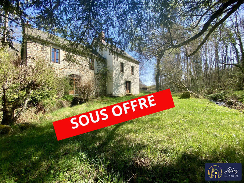 Maison ancienne - 257 m² - 11 pièces