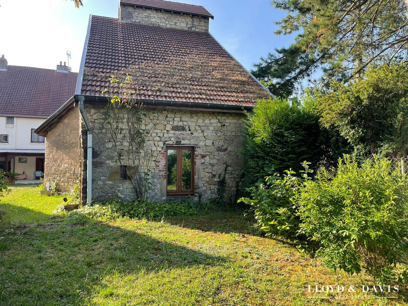 Maison - 230 m² - 13 pièces