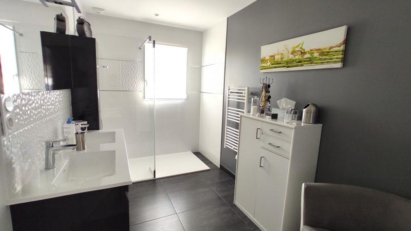 Maison - 108 m² - 4 pièces