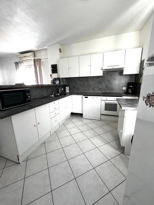 Appartement - 80 m² - 4 pièces