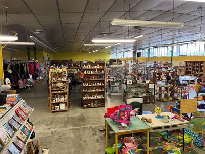 Local commercial - 1 300 m²