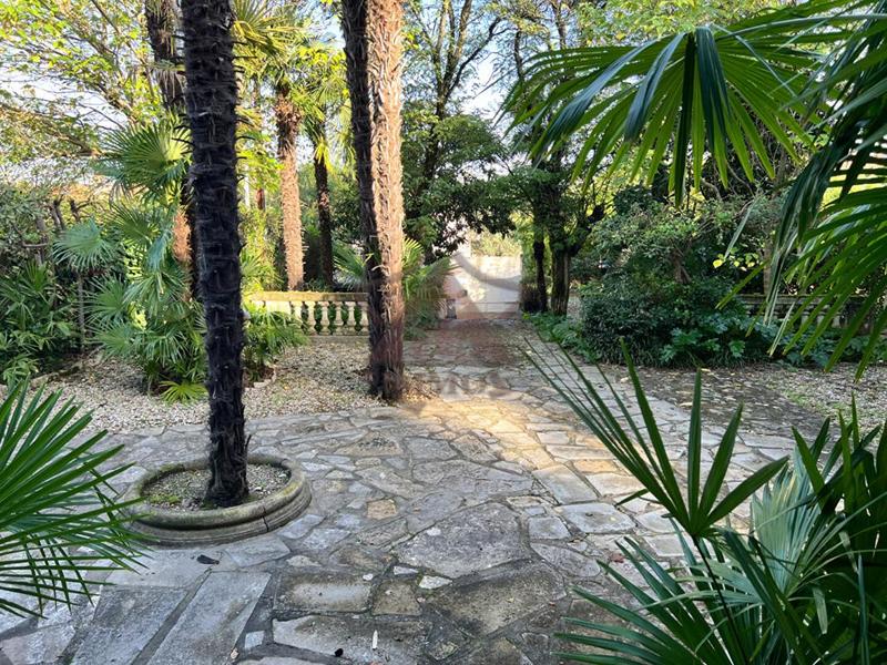 Maison de maîtres - 212 m² - 10 pièces